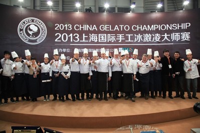 2013 China Gelato Championship family shot with competitors and judging panel